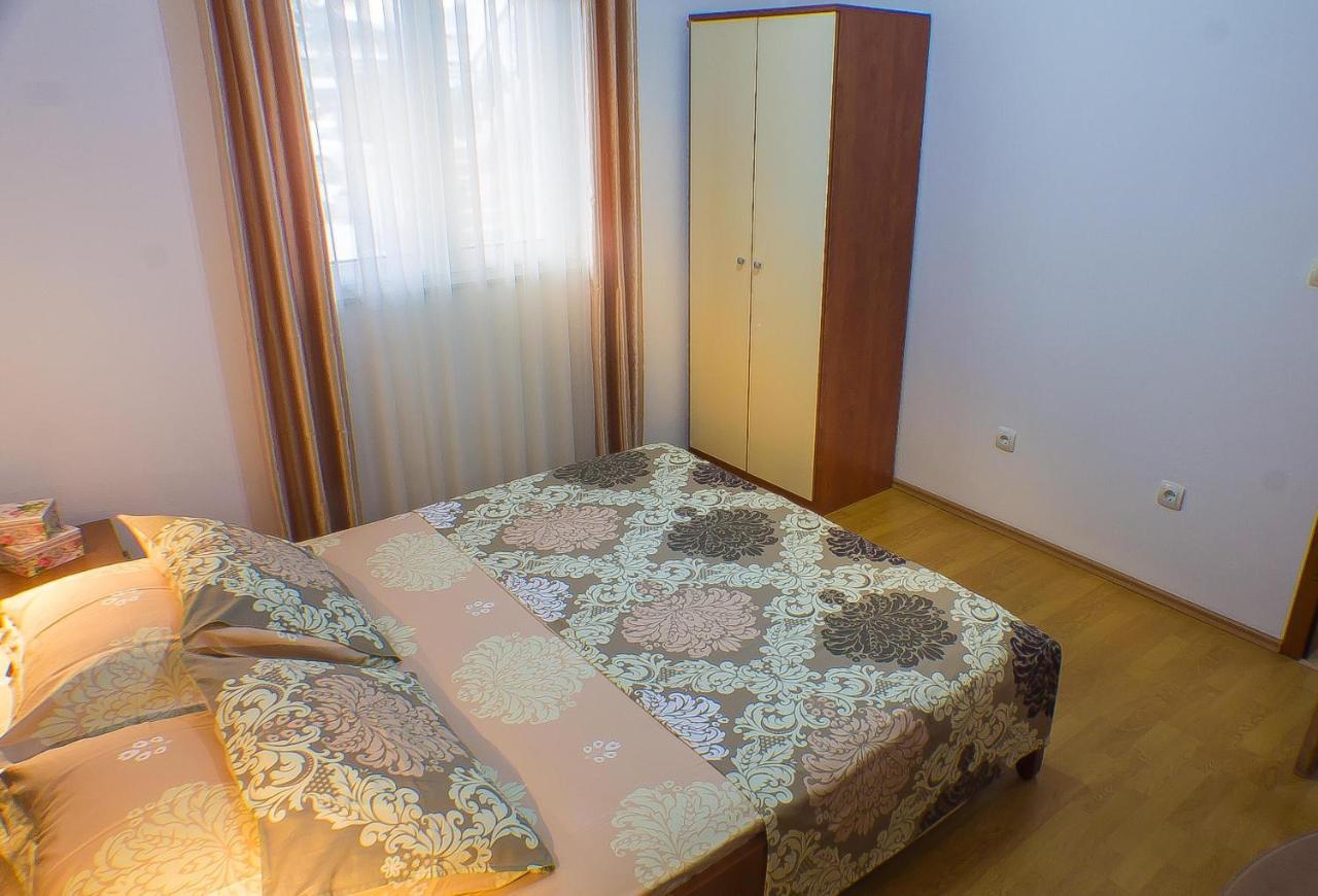 Dmm Apartments Tivat Luaran gambar