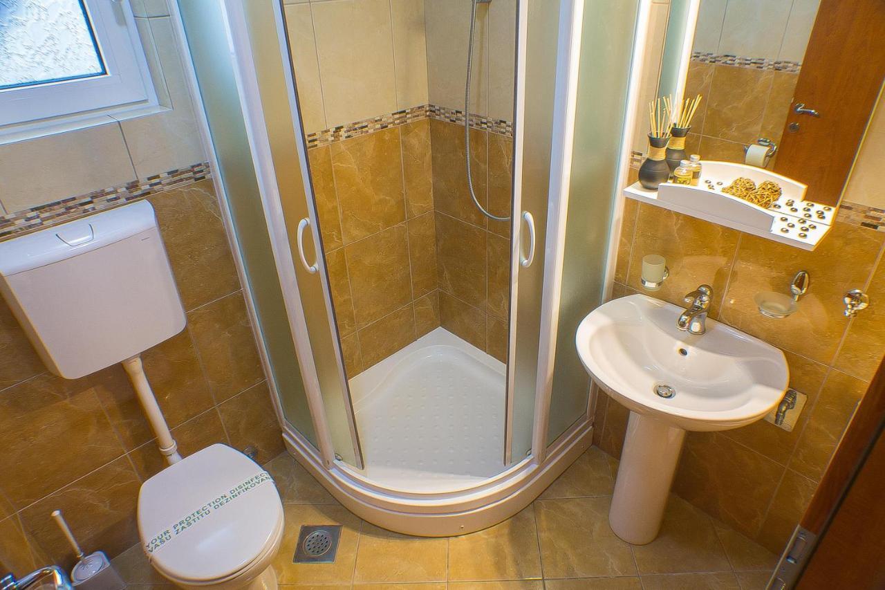 Dmm Apartments Tivat Luaran gambar