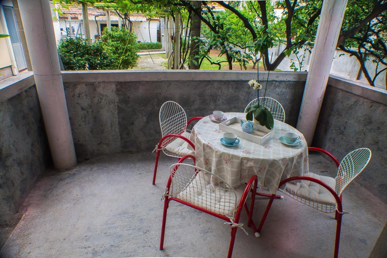 Dmm Apartments Tivat Luaran gambar