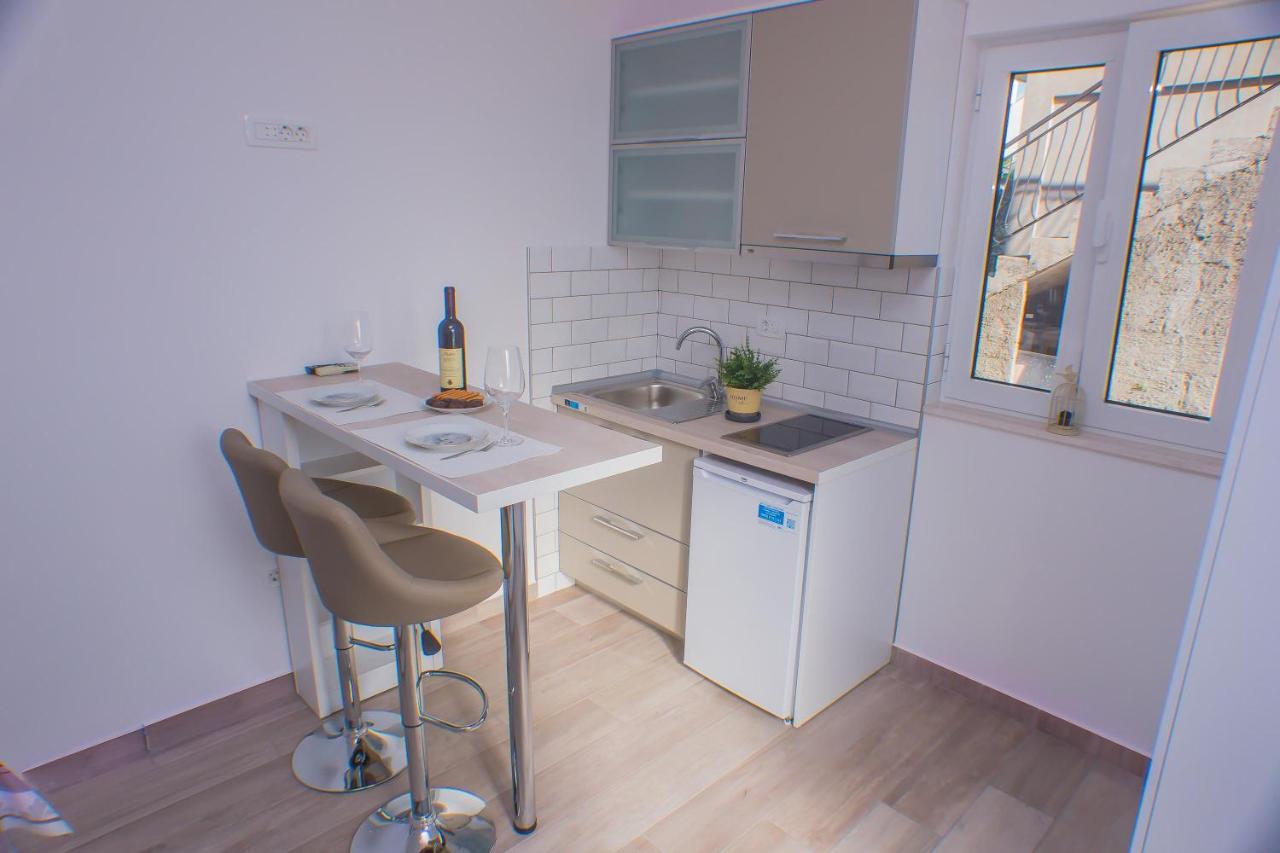 Dmm Apartments Tivat Luaran gambar