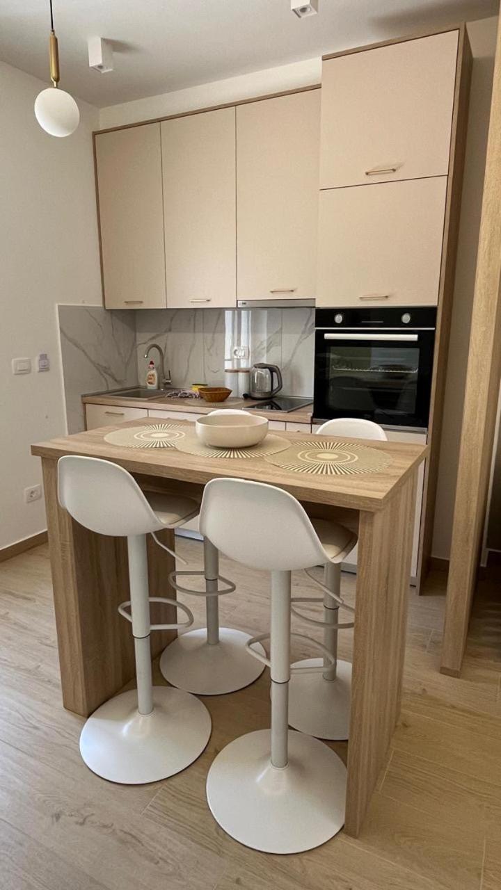 Dmm Apartments Tivat Luaran gambar